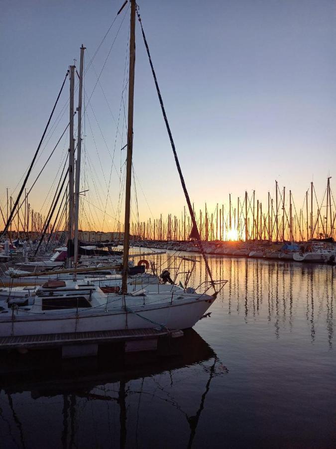 Le Clin D'Oeil Sur Le Port. Διαμέρισμα Gruissan Εξωτερικό φωτογραφία