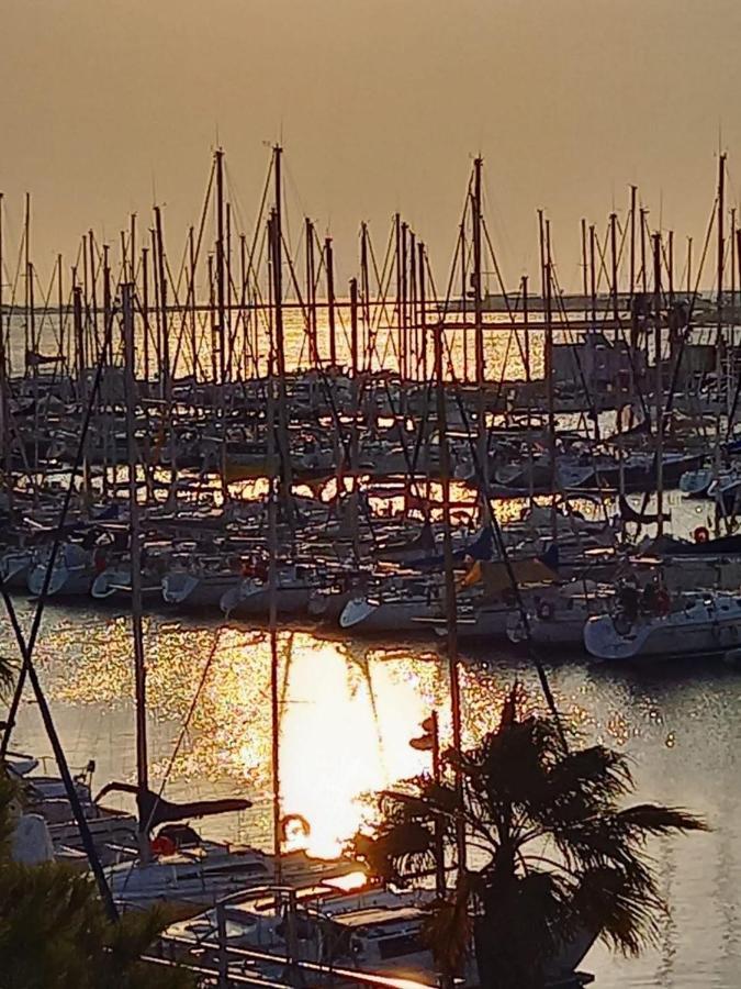 Le Clin D'Oeil Sur Le Port. Διαμέρισμα Gruissan Εξωτερικό φωτογραφία